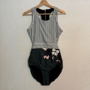 Albion Fit womens green flower stripe Bon Voyage One Piece Swimsuit size large